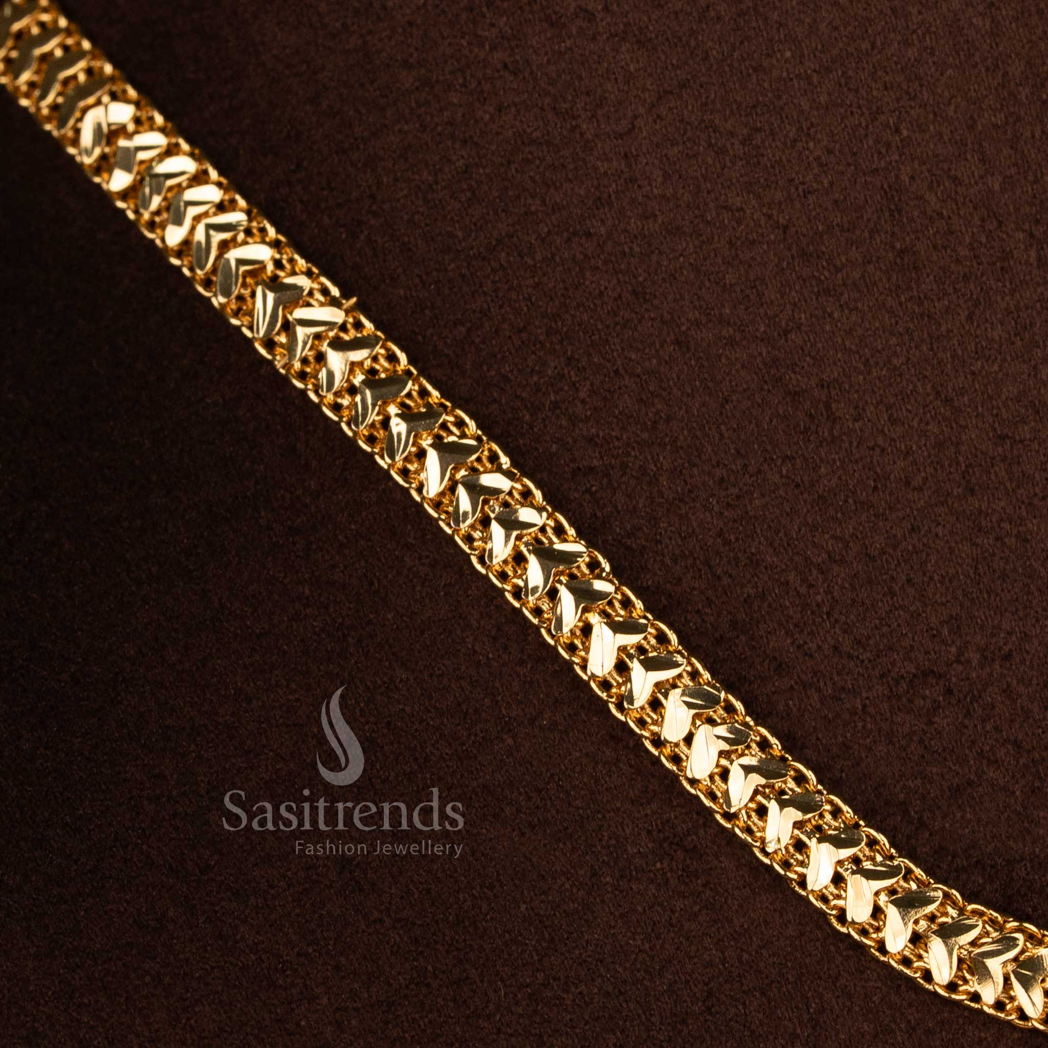 Sasitrends micro gold plated AD stone traditional dome pendant necklace with elegant detailing