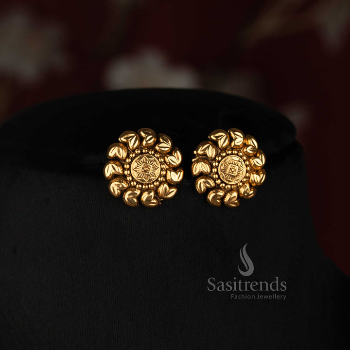 Traditional Antique Gold Plated Temple Style Floral Scroll Collar Necklace Set with Layered Ornamental Motifs for Festive & Wedding Wear - Sasitrends 