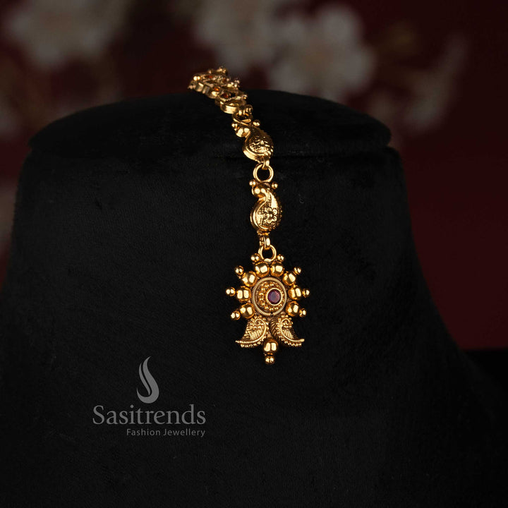 Sasitrends traditional antique gold jewellery set with richly worked paisley choker, multi-row beaded edging, coordinated earrings and tikka ornament 