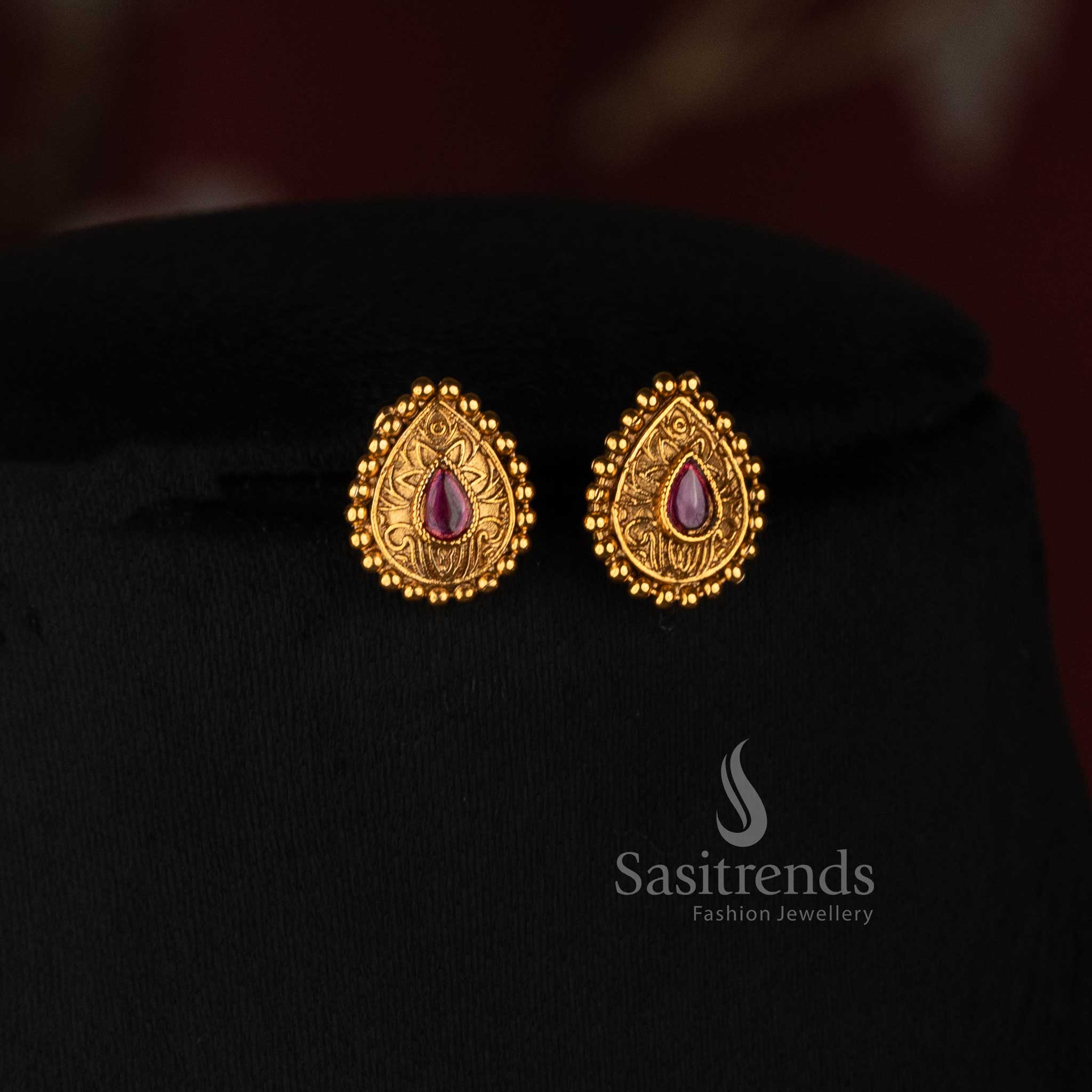 Sasitrends Elite Antique Gold Plated Traditional Teardrop Motif Necklace Set with Intricate Ornamental Detailing | Festive Wear