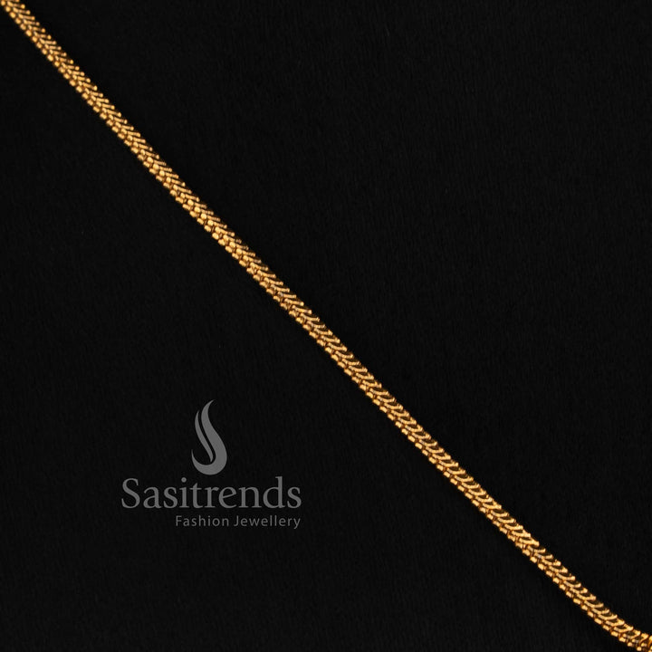 Sasitrends antique gold flower motif necklace featuring circular layered petals, detailed centre pendant and floral round earrings 