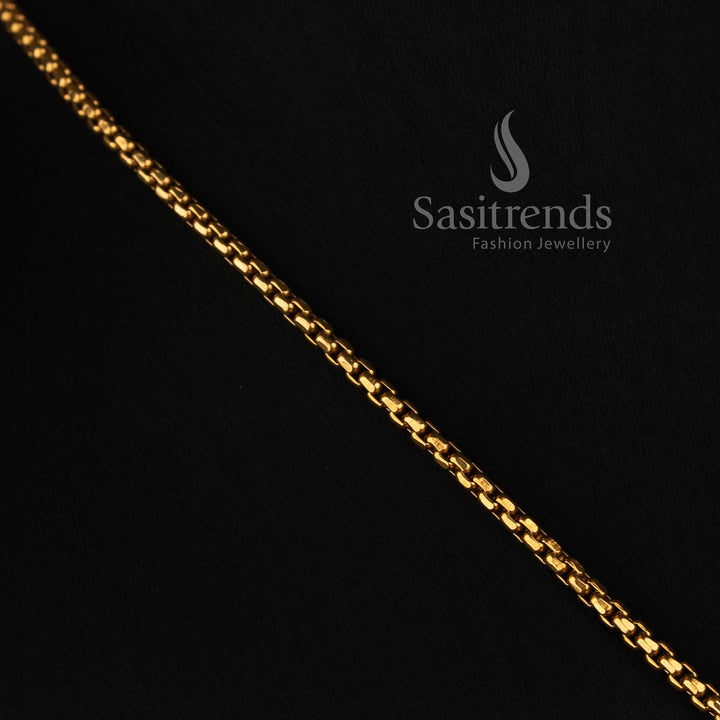 Sasitrends antique gold plated floral jewellery set with circular layered centre, decorative petal border and fine textured necklace chain 