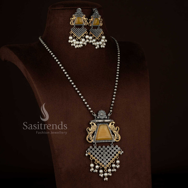 Antique Oxidised 92.5 Silver Plated Floral Peacock Motif Monalisa Stone Pearl Pendant Chain Necklace Jewellery Set with Matching Earrings