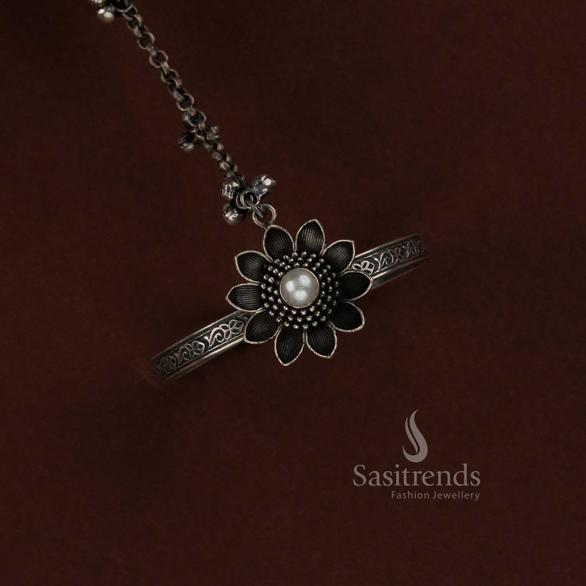 Sasitrends classic oxidised floral finger ring and kada bracelet jewellery set designed for Navarathri celebrations, cultural gatherings and ethnic fashion
