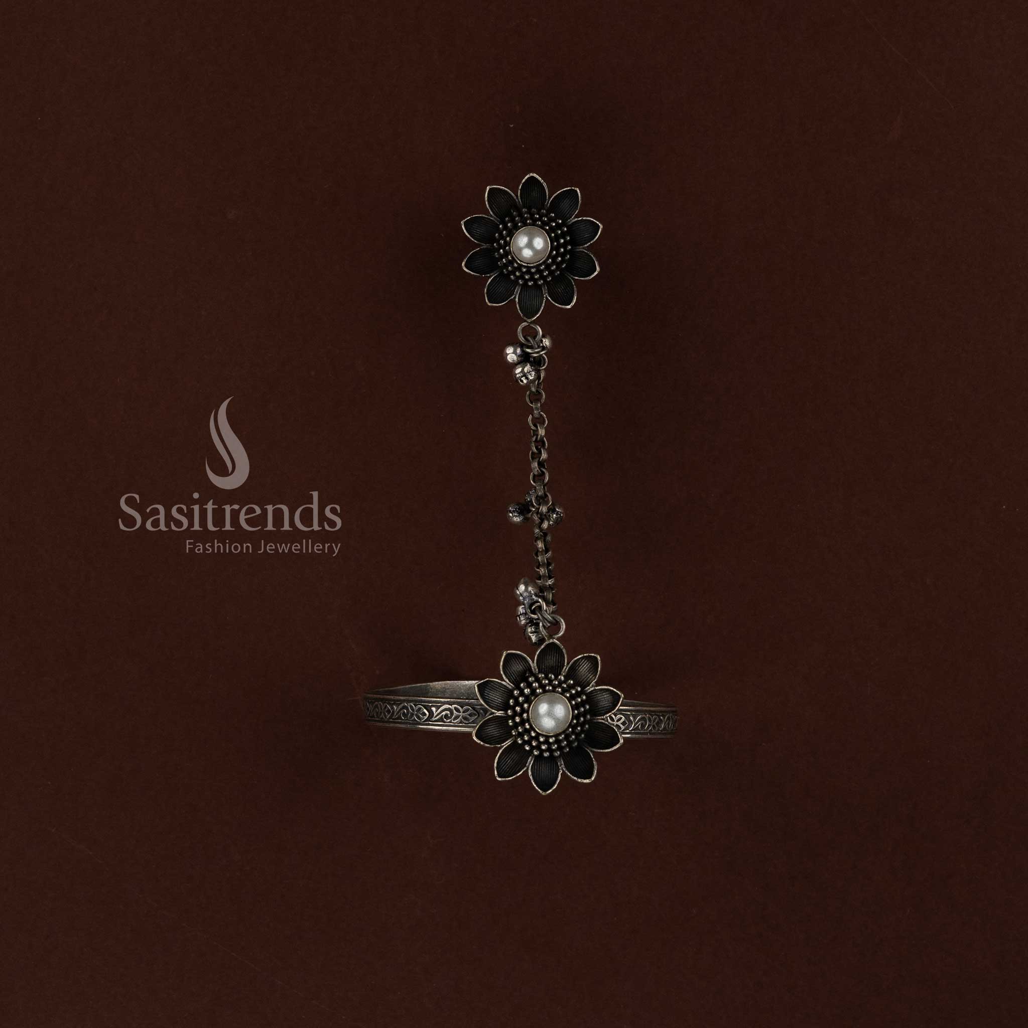 Sasitrends ethnic oxidised finger ring with matching kada bracelet jewellery featuring classic craftsmanship suitable for Navarathri celebrations and festive traditions