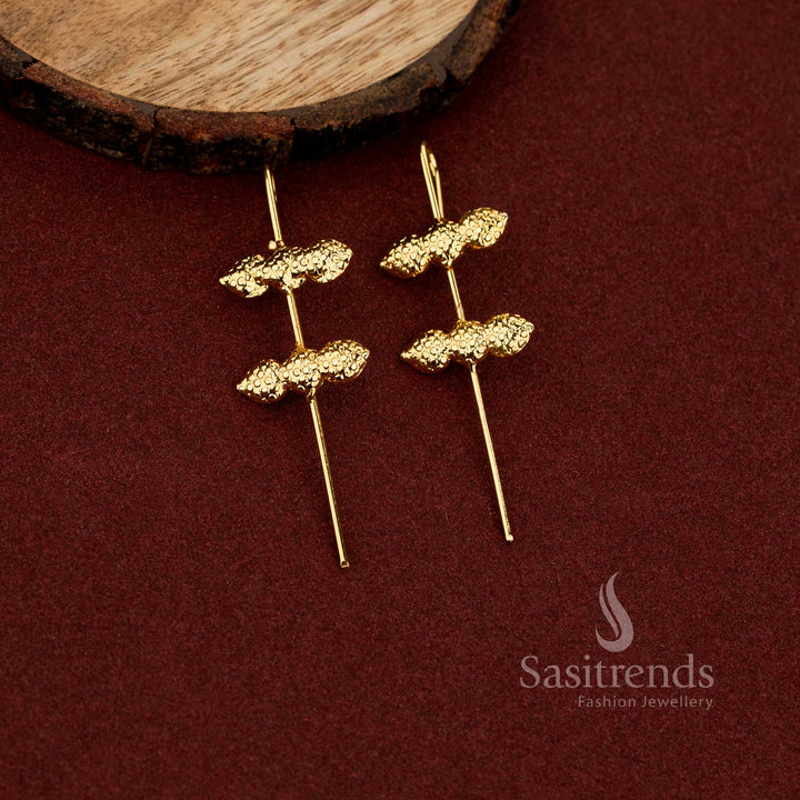 Sasitrends elegant fashion 24K gold plated ear cuff earrings designed to enhance contemporary outfits with a refined finish