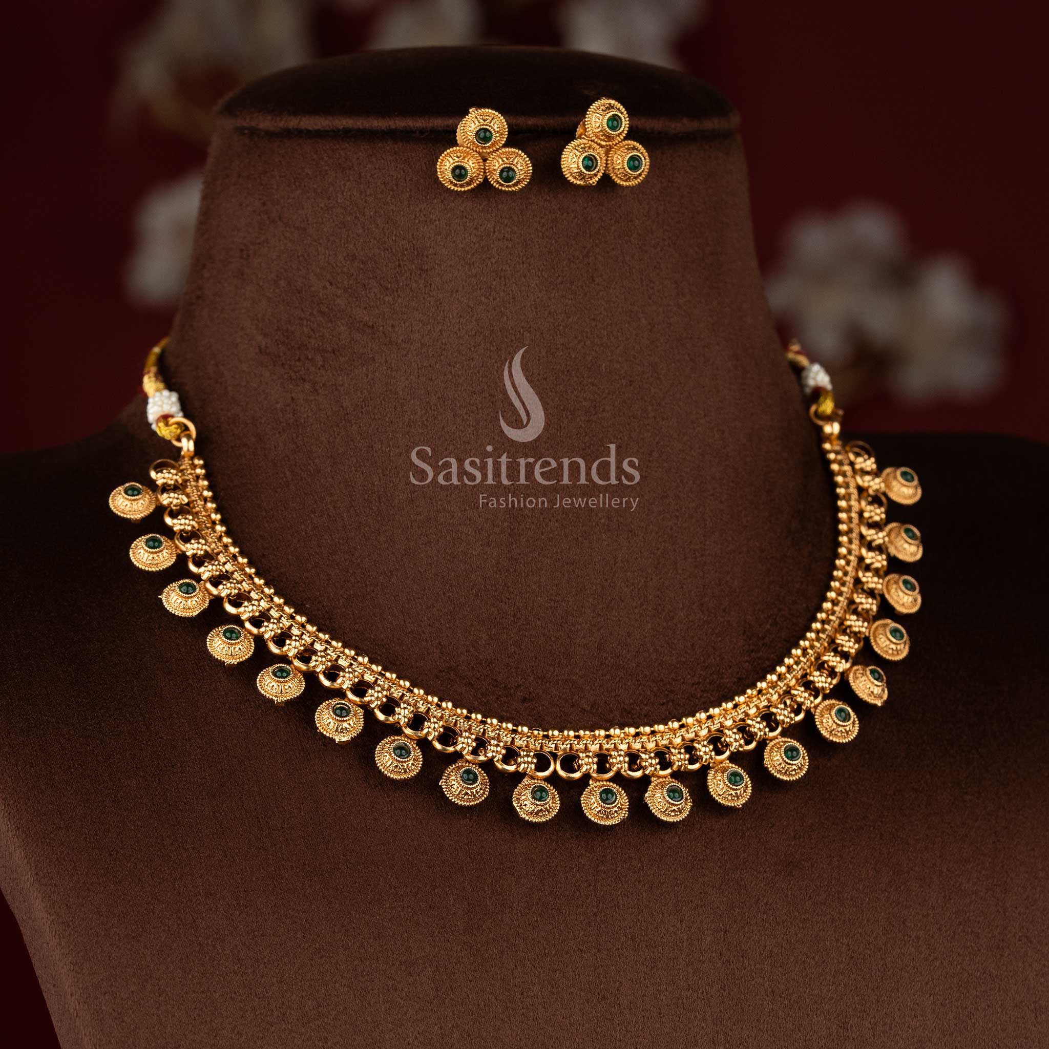 Sasitrends ethnic classic matte gold plated green round motif necklace jewellery set with flexible chain structure bead drop detailing and coordinated stud earrings 