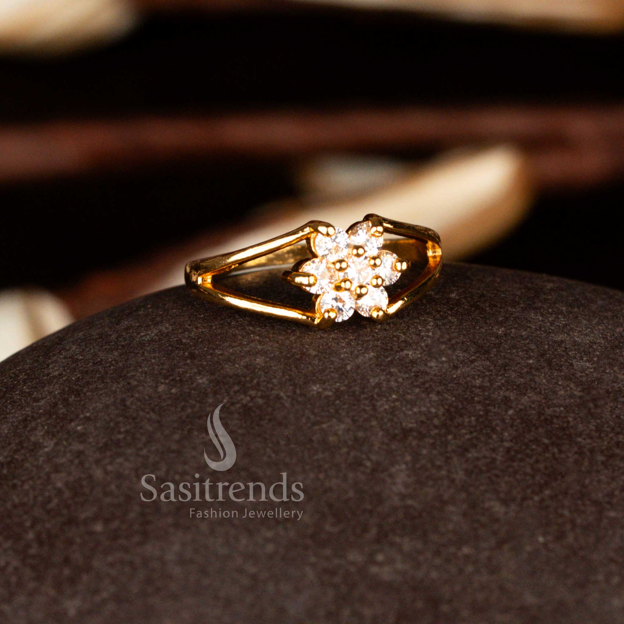 Sasitrends grand 24K micro gold plated white AD floral structured ring featuring a dazzling cluster centerpiece and elegant split band design with rich gold lustre for party and festive styling.