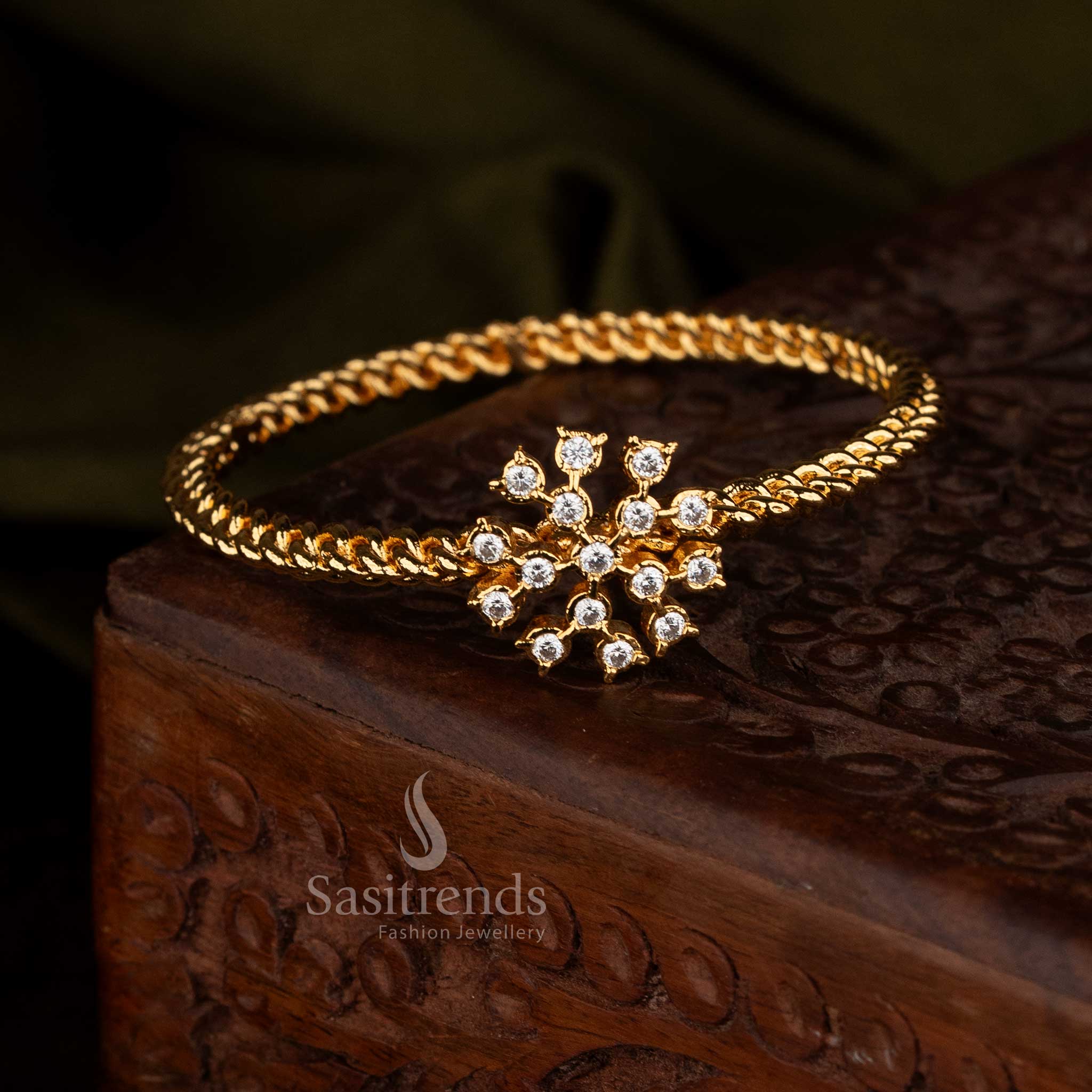 Sasitrends Impon micro gold plated bracelet with snowflake motif and chain style bracelet structure traditional jewellery design