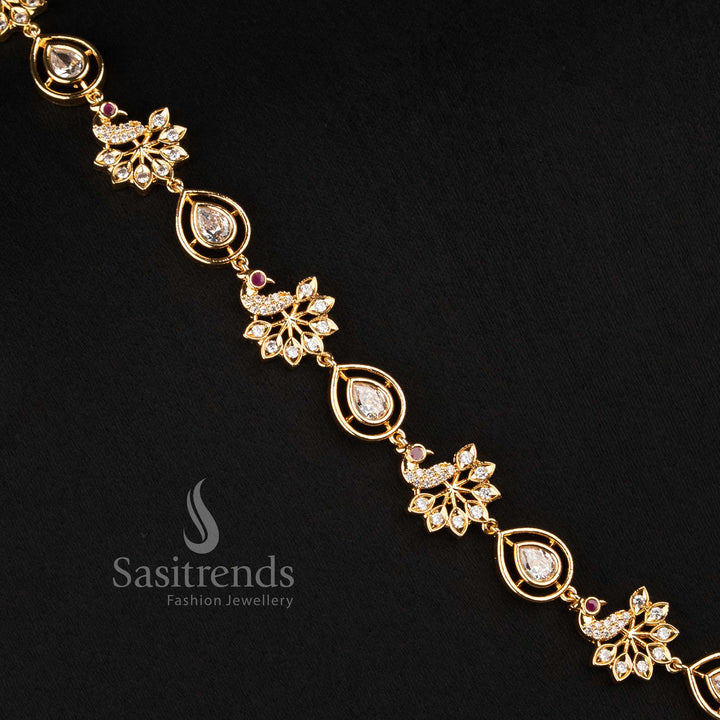 Sasitrends micro gold plated Pachaloha jewellery set designed with elegant floral clusters, pear-shaped elements and matching statement earrings 