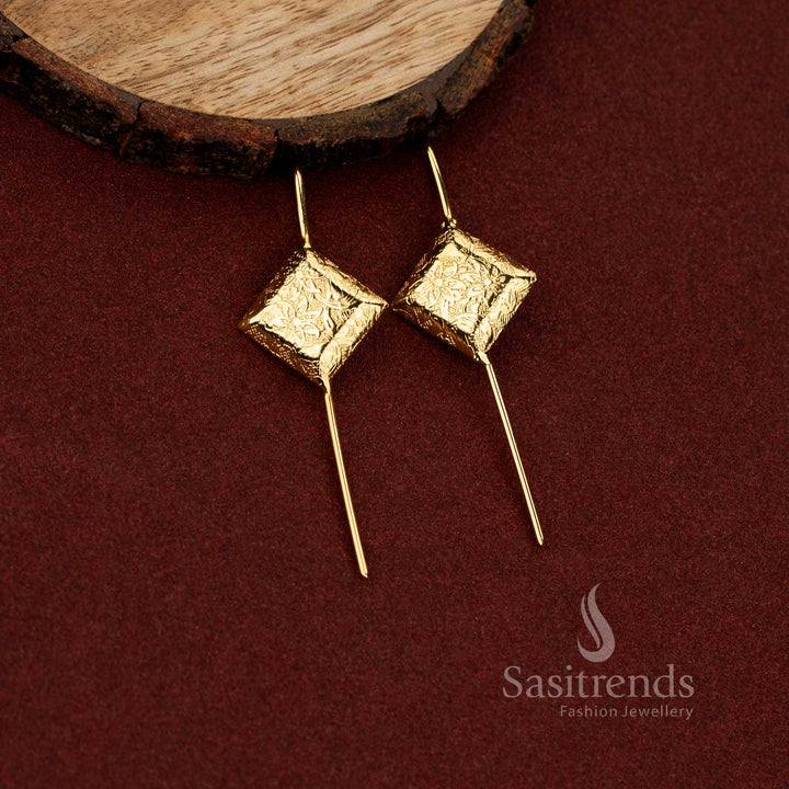 Sasitrends statement 24K gold plated ear cuff earrings featuring refined craftsmanship and graceful modern styling