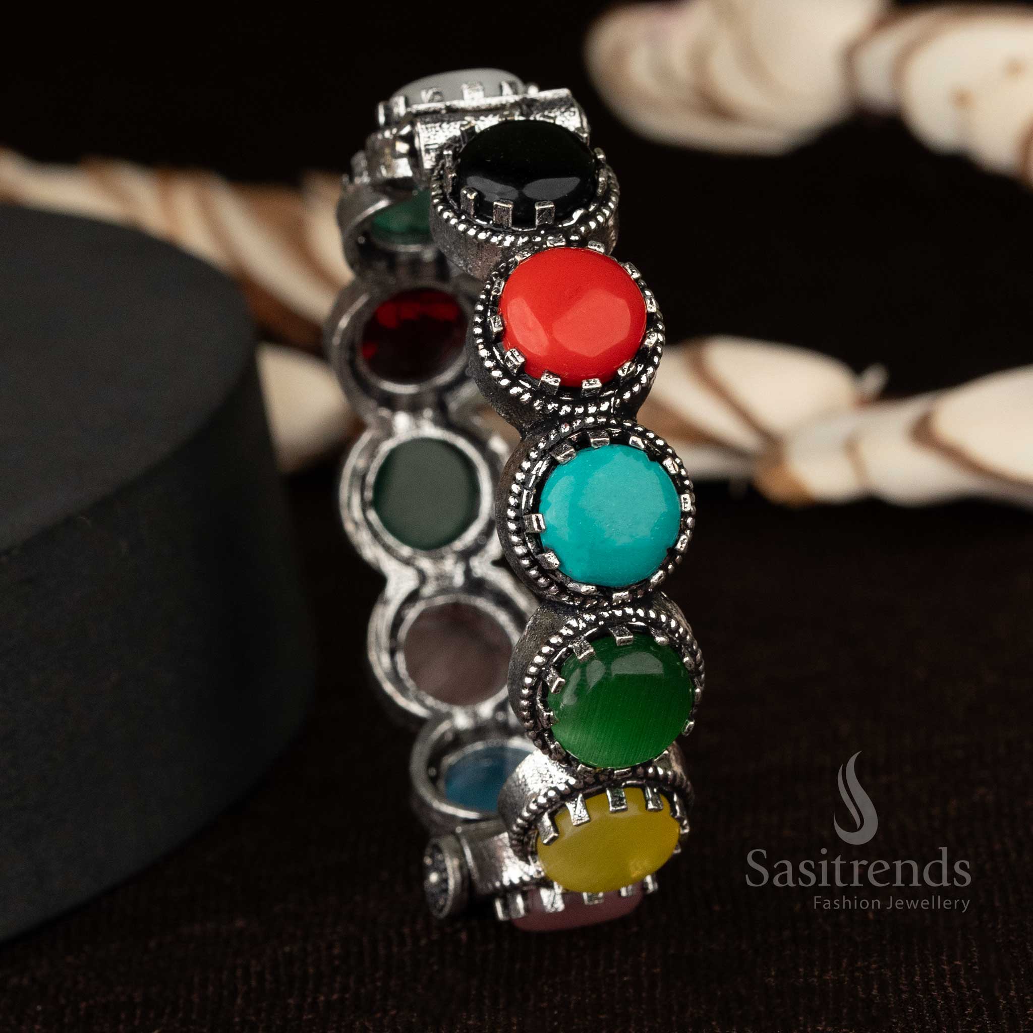 Multicolored oxidised silver kada bangle with screw closure – Sasitrends