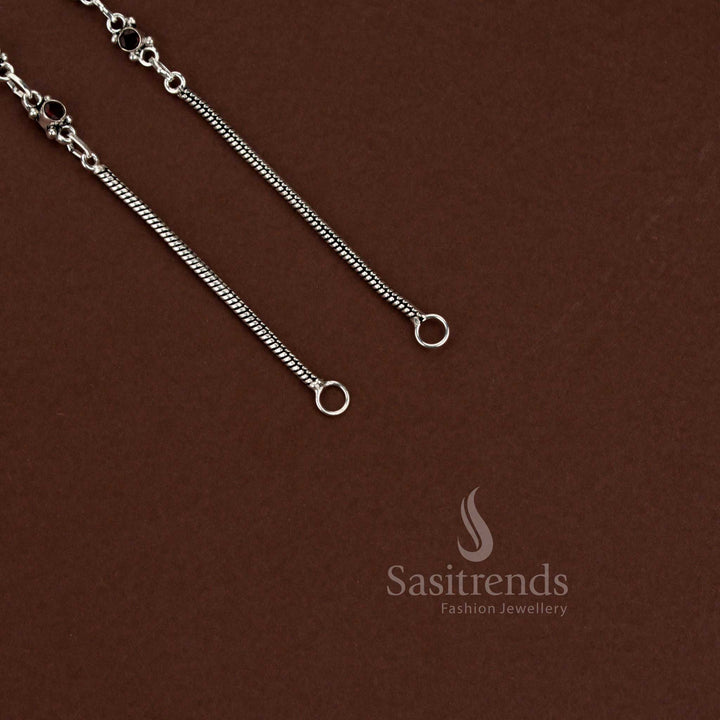 Sasitrends stylish oxidised floral link chain anklets designed for casual outfits and everyday wear