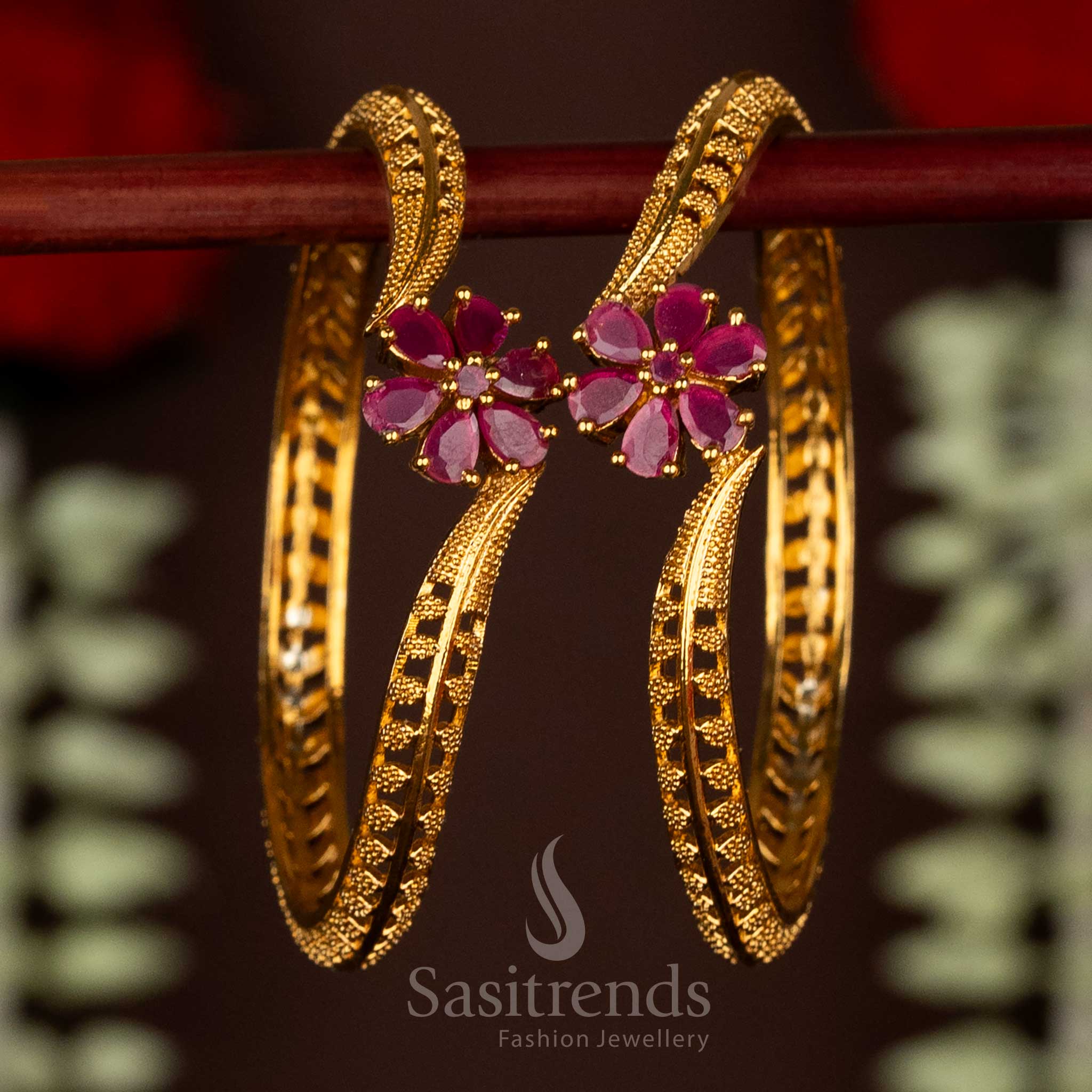 Premium Temple Matte Gold Floral Leaf Design Bangles for saree Wear - Sasitrends