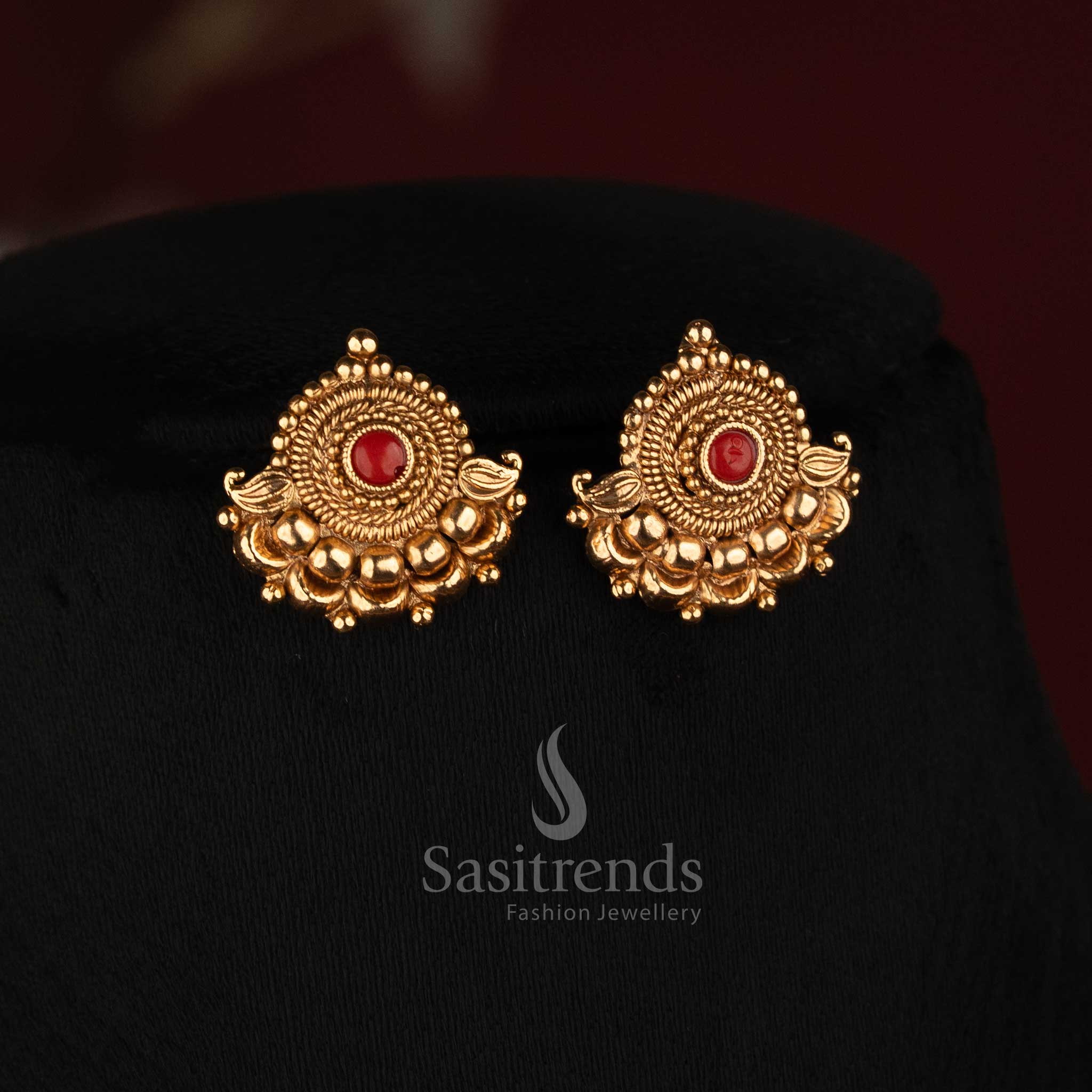 Sasitrends traditional antique coral and golden beaded strand mala necklace set with half-sunburst stud earrings