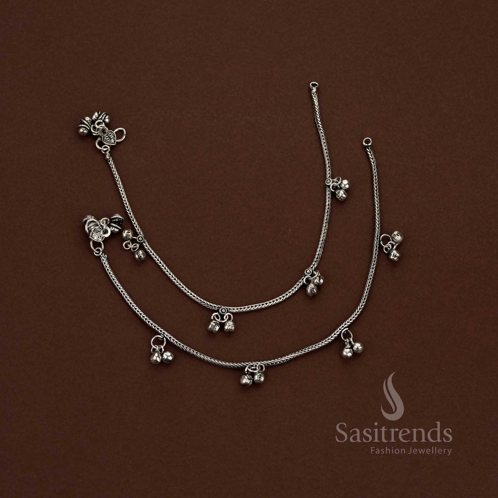 Sasitrends women’s chain anklets suitable for daily wear and festive occasions