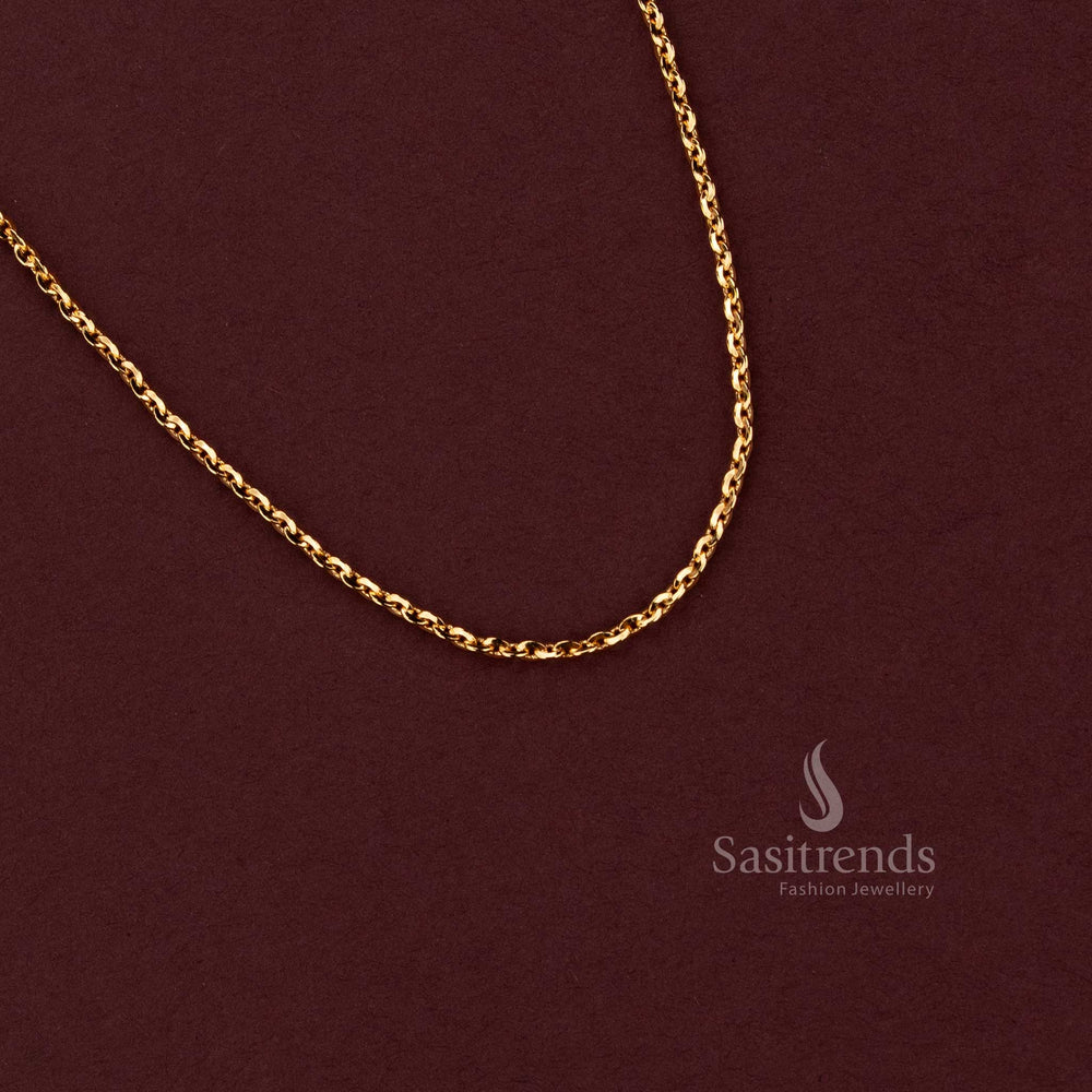 Sasitrends elegant gold plated chain with two parallel rows of interlinked loops forming a continuous rounded chain structure, designed for minimal everyday and casual styling