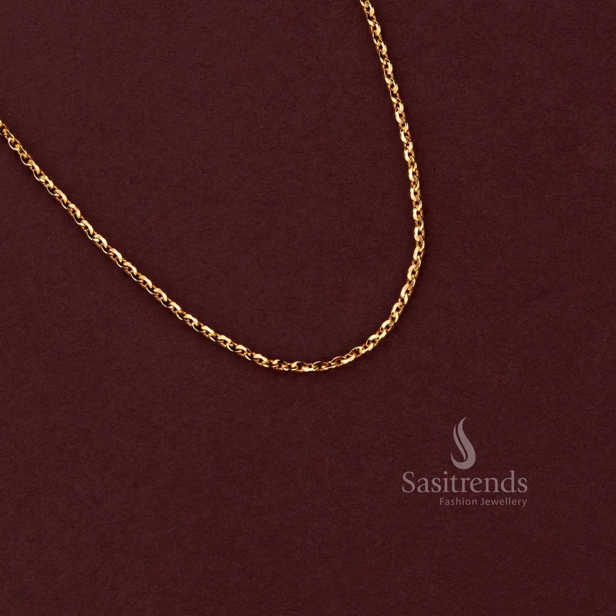 Sasitrends elegant gold plated chain with two parallel rows of interlinked loops forming a continuous rounded chain structure, designed for minimal everyday and casual styling