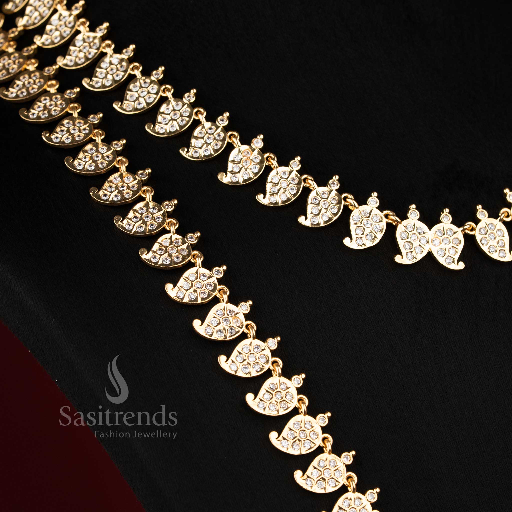 Sasitrends Impon Addigai Micro Gold Plated Short and Long Necklace Jewellery Set with Detailed Motif Arrangement
