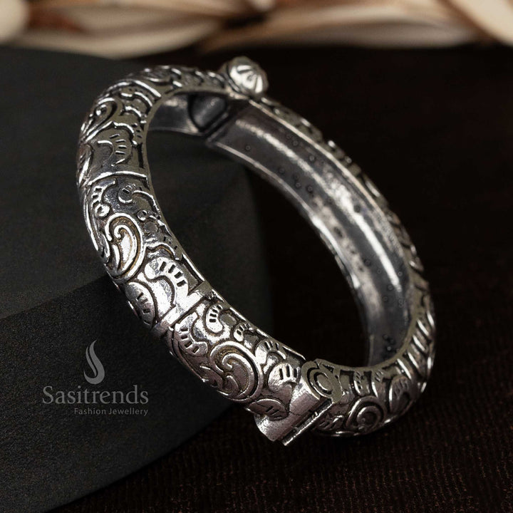 Ethnic-style handcrafted oxidized kada bangles with a secure screw-lock system and unique floral patterns - Sasitrends