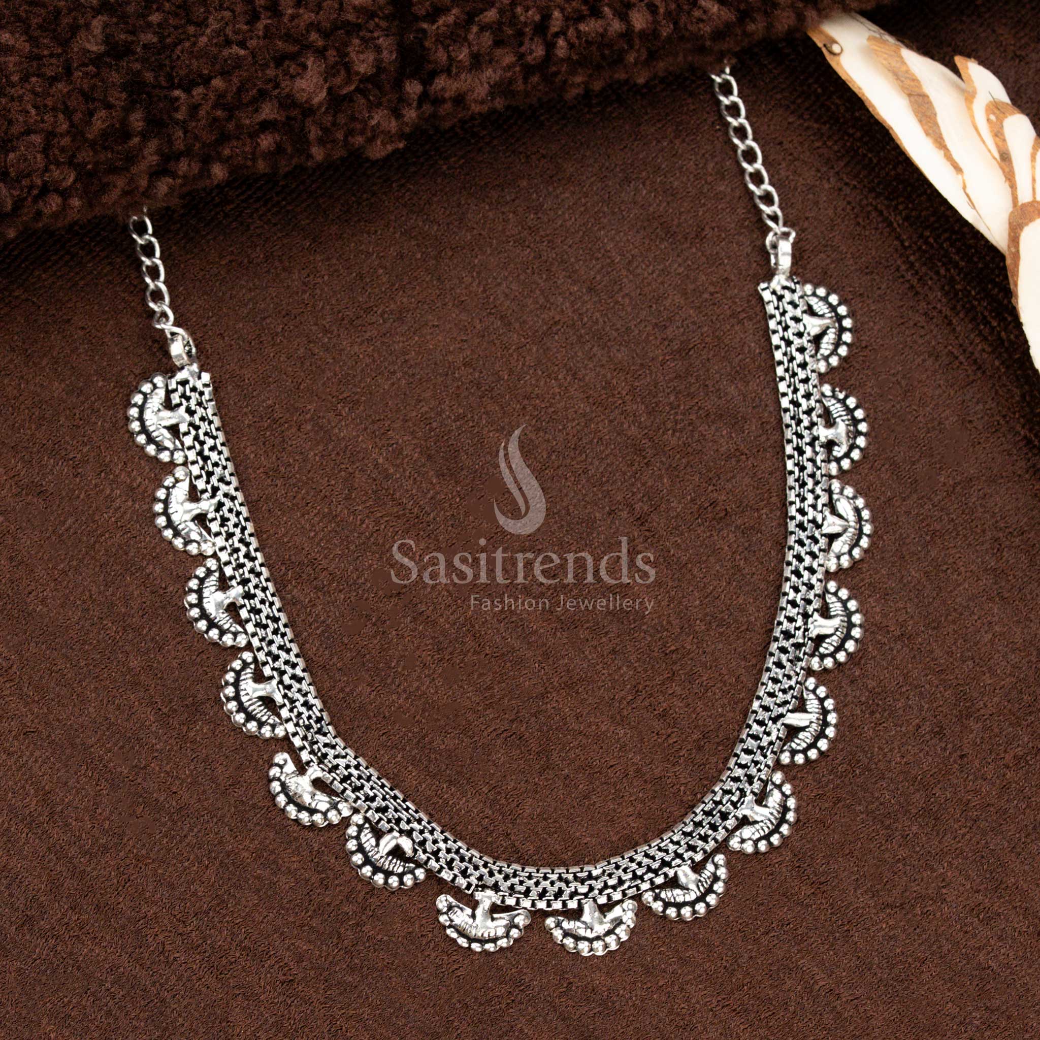 Oxidised scalloped choker necklace with tribal dotted ball design – Sasitrends