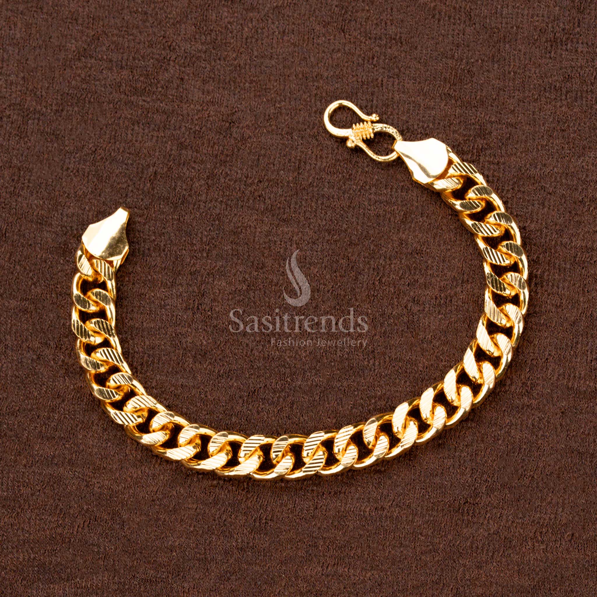 Royal charm micro gold plated one-gram men's bracelet with a heavy luxury traditional look and intricate craftsmanship - Sasitrends