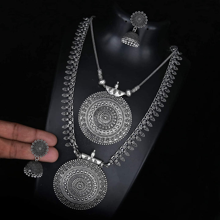 Black Metal Necklace Jewellery set 